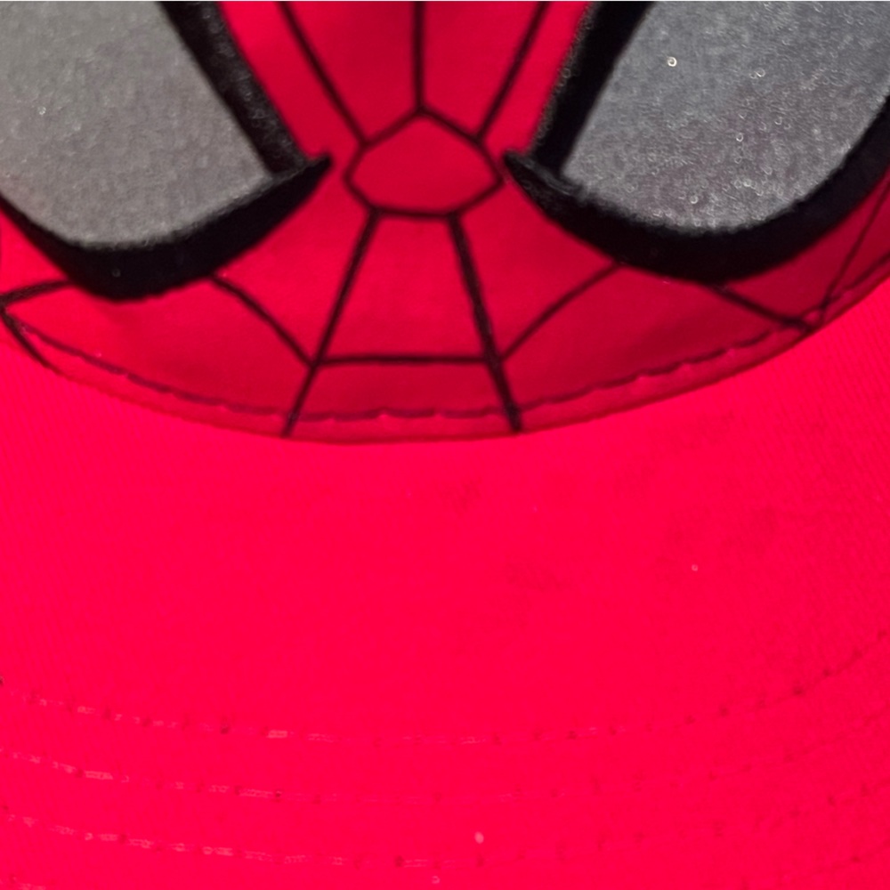 Spider-Man Cap - Picture 7 of 9
